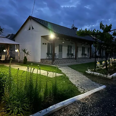 By The Sea 홈스테이