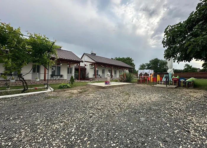 By The Sea 홈스테이 바두